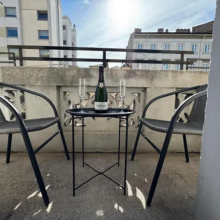 Carducci Dreams Including Free Parking Fast Fibra Apartment *