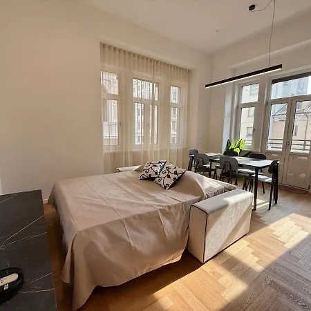 Carducci Dreams Including Free Parking Fast Fibra * 的里雅斯特