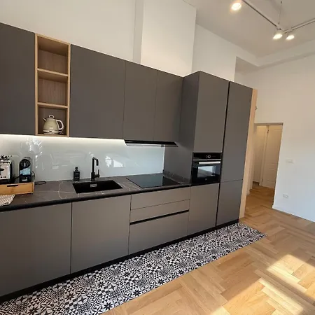 Διαμέρισμα Carducci Dreams Including Free Parking Fast Fibra